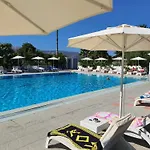 Tigaki's Star 3*