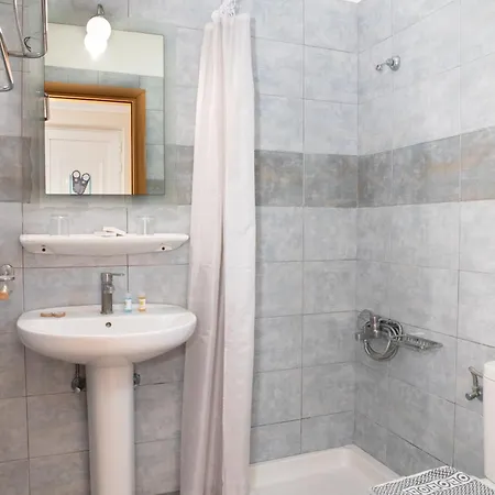 Tigaki's Star Hotel