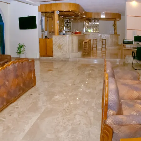 Tigaki's Star Hotel